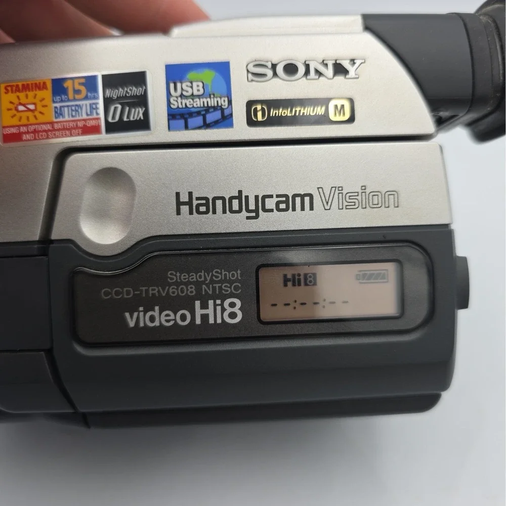 Sony Handycam CCD-TRV608 Silver 560x Digital Zoom Hi8 Camcorder - For Parts